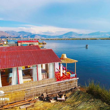 Vip Flotante Puno Exterior foto