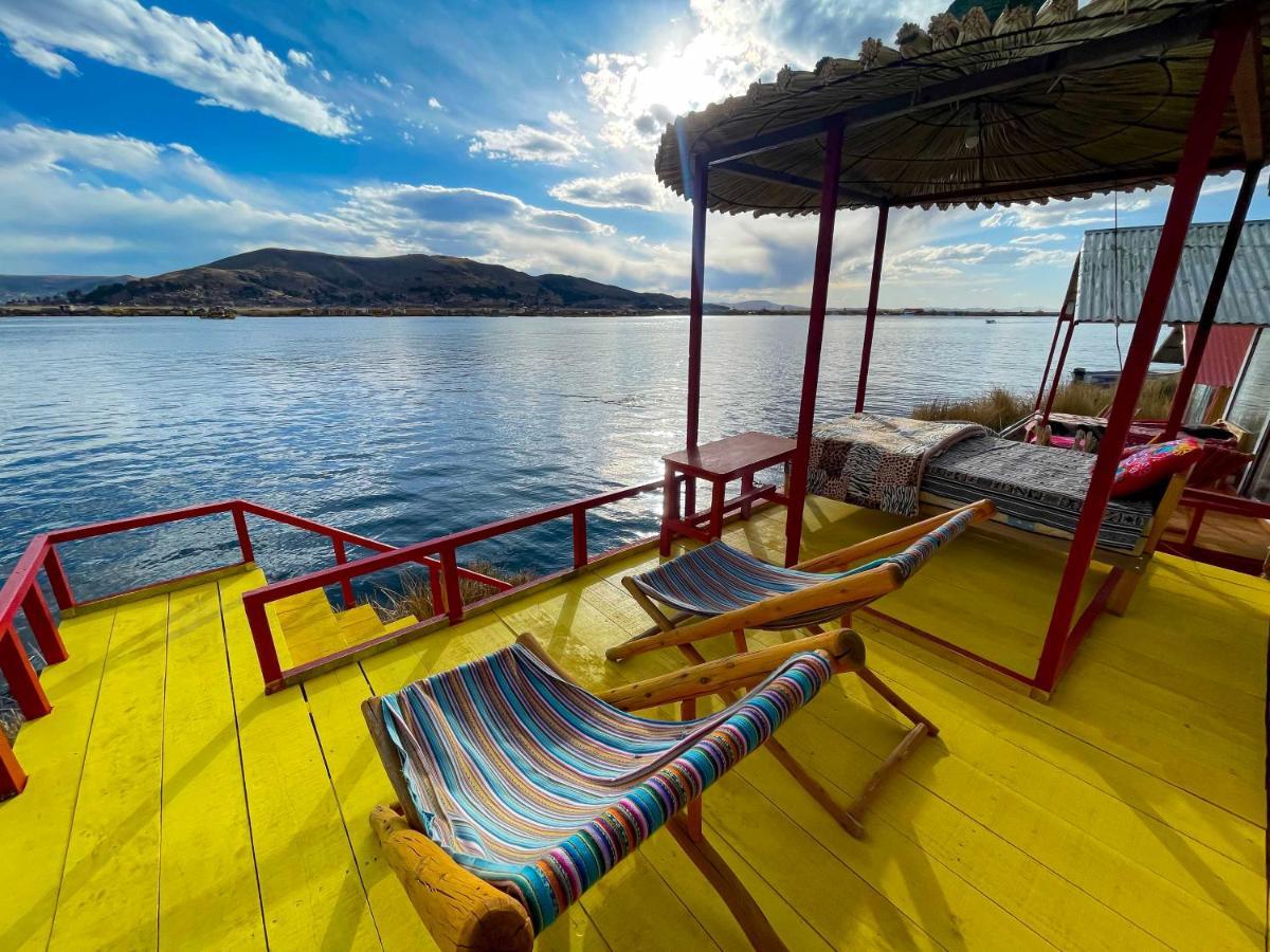 Vip Flotante Puno Exterior foto